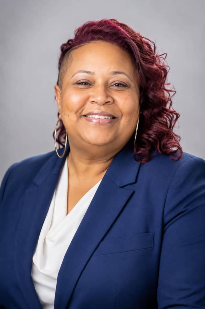 Portrait of Tawanda, a LIFE 101 director of finance
